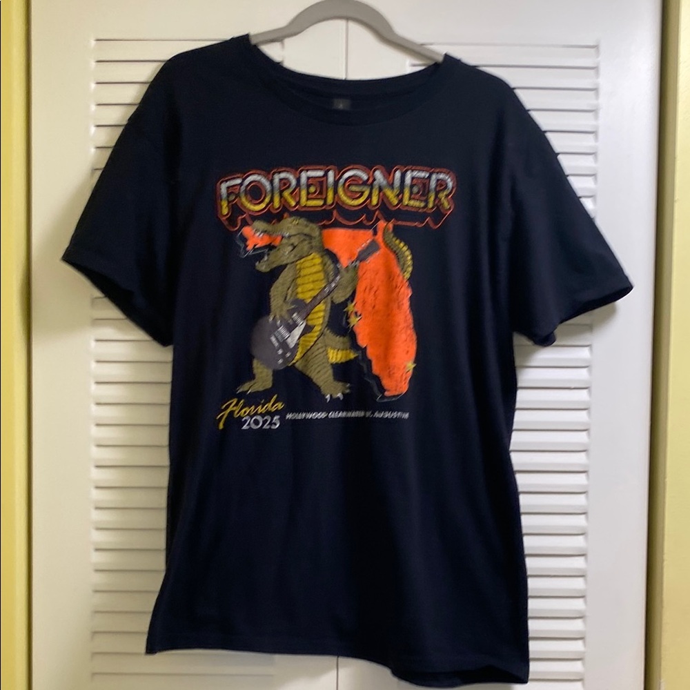 New Foreigner 2025’ Concert Shirt (Large)